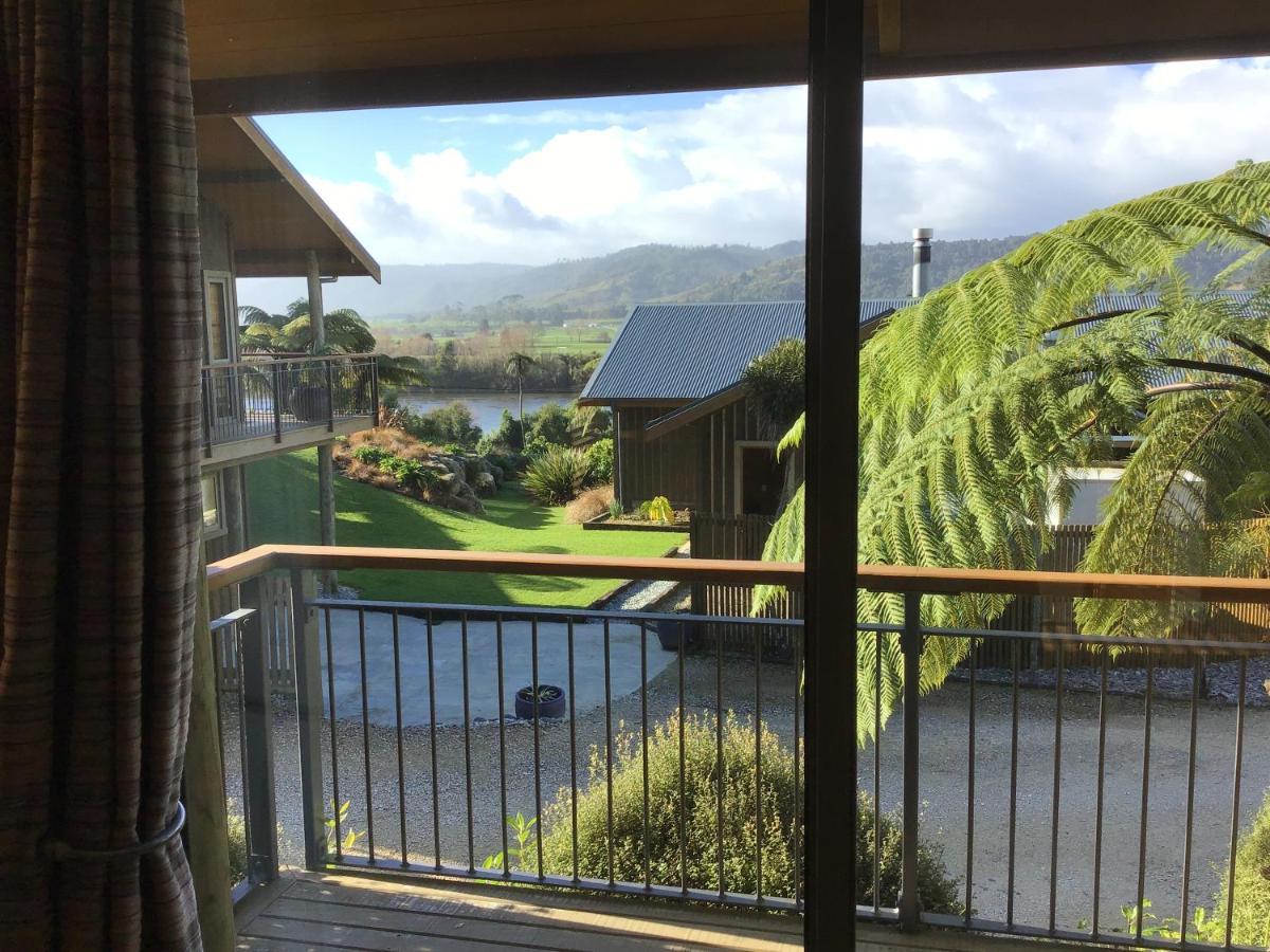 Riverstone Retreat Karamea Экстерьер фото